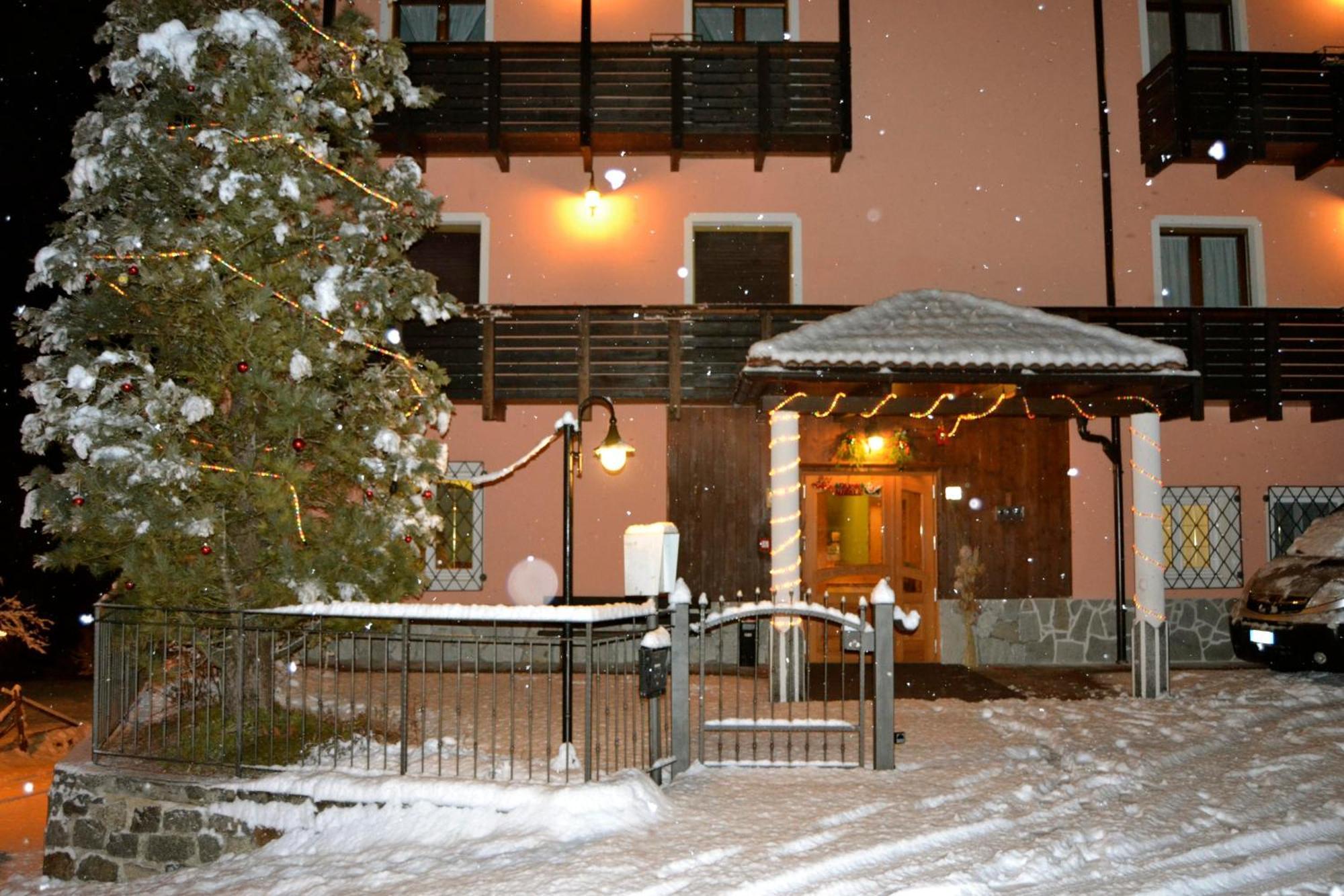 Park Hotel Bellevue Димаро Экстерьер фото