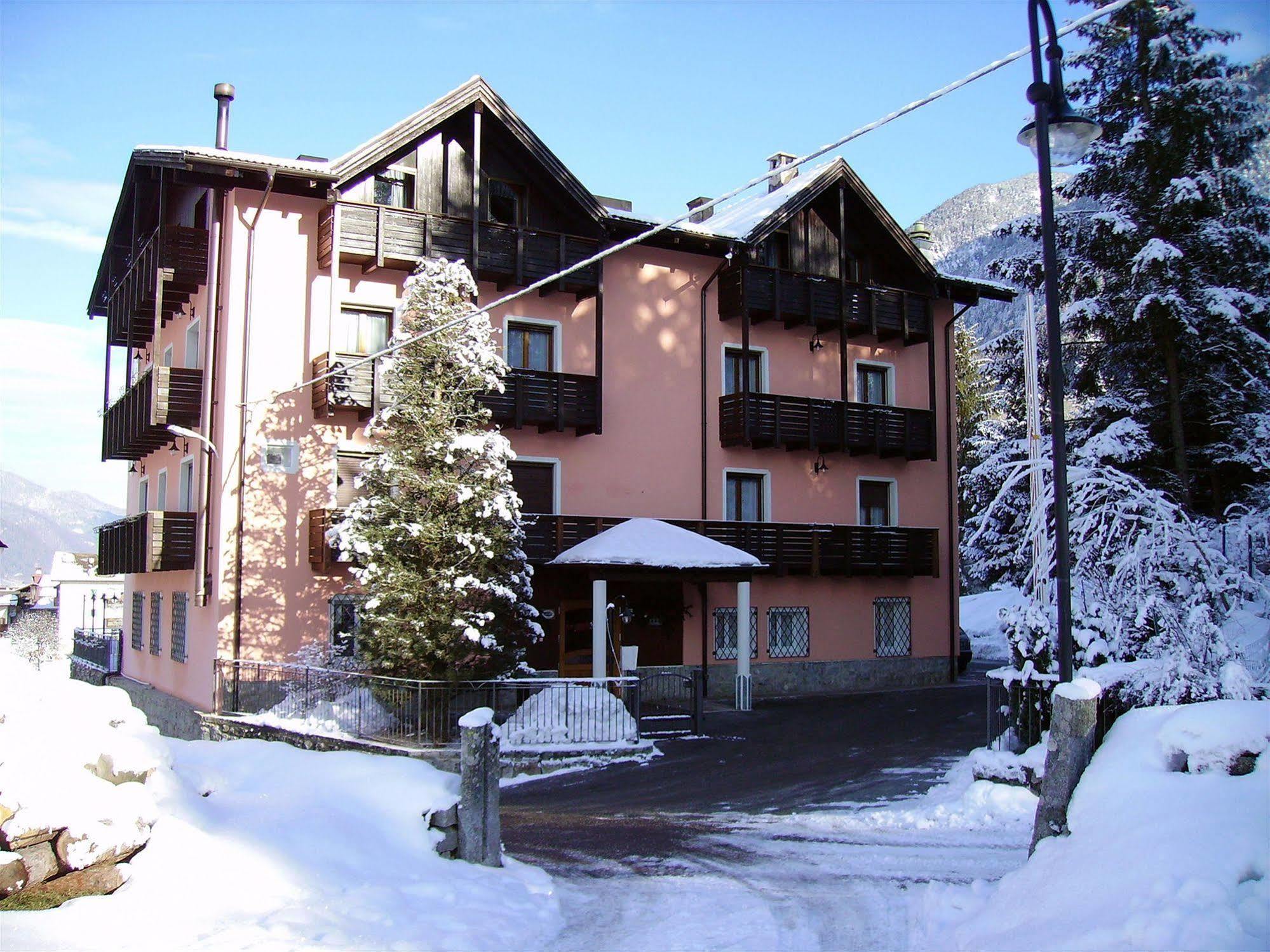 Park Hotel Bellevue Димаро Экстерьер фото